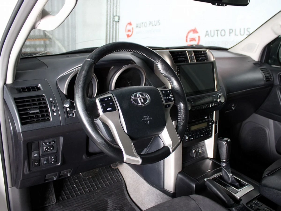 Toyota Land Cruiser Prado, 2013г., полный привод, автомат