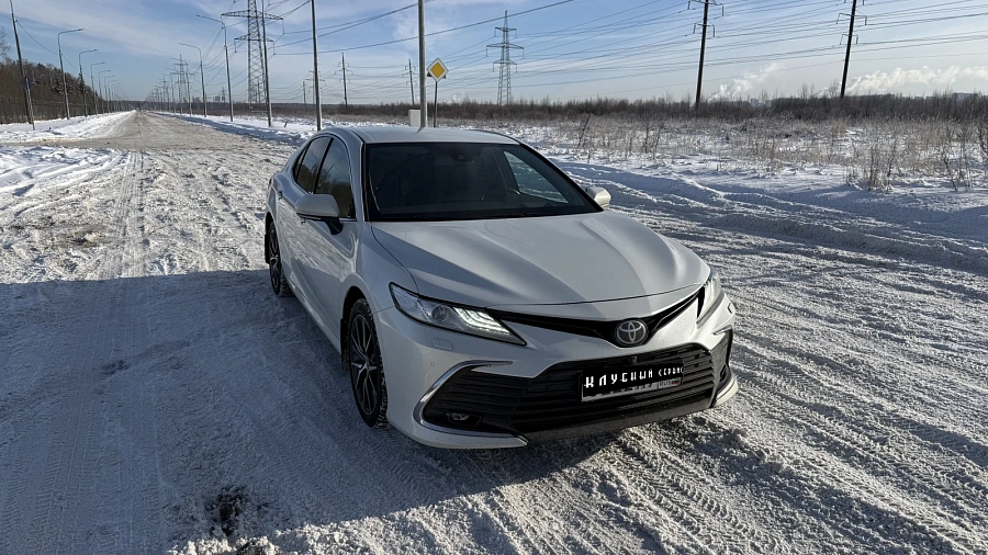 Toyota Camry, 2021г., передний привод, автомат