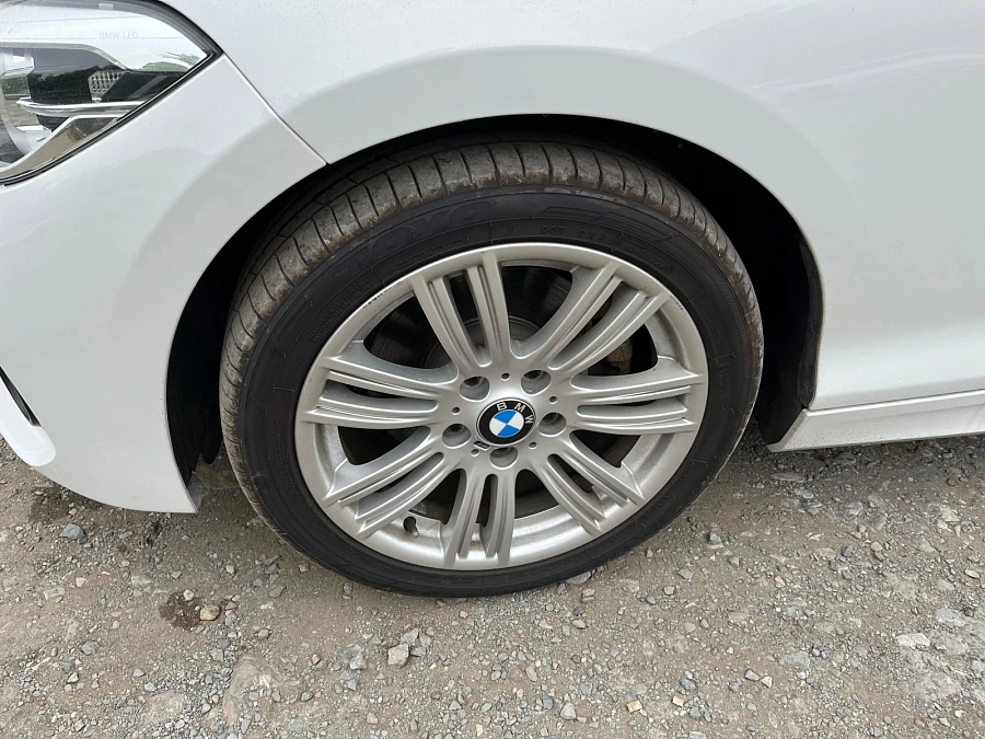 BMW 1 серии, 2017г., задний привод, автомат