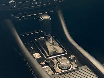 Mazda 6, 2019г, передний привод, автомат