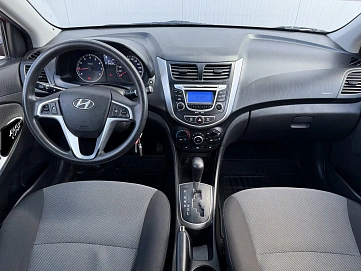 Hyundai Solaris, 2011г, передний привод, автомат