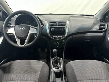 Hyundai Solaris, 2013г, передний привод, механика