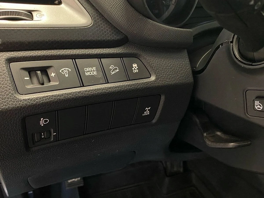 Hyundai Santa Fe, 2016г., полный привод, автомат