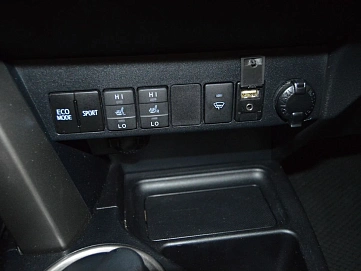 Toyota RAV4, 2014г., полный привод, вариатор