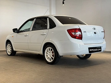 Lada (ВАЗ) Granta, 2015г, передний привод, механика