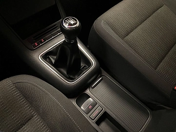 Volkswagen Tiguan, 2014г, передний привод, механика