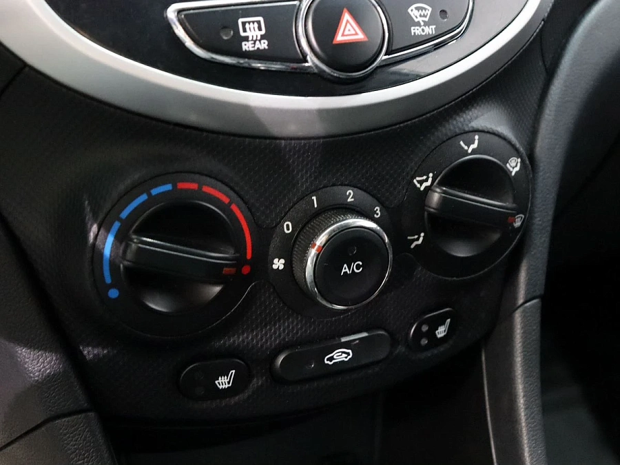 Hyundai Solaris, 2013г., передний привод, механика