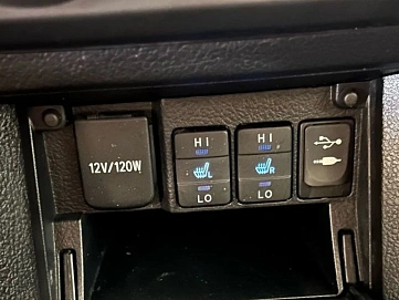 Toyota Corolla, 2013г, передний привод, автомат