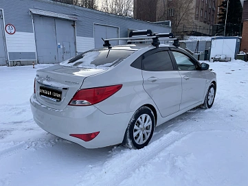 Hyundai Solaris, 2015г, передний привод, автомат