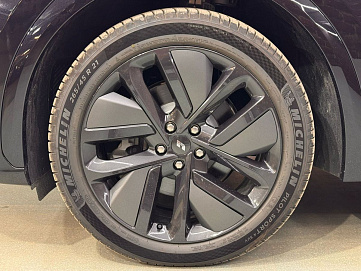 LiXiang L7, 2024г, полный привод, автомат