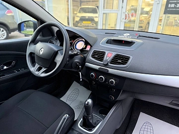 Renault Megane, 2014г, передний привод, механика