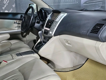 Lexus RX, 2005г, передний привод, вариатор