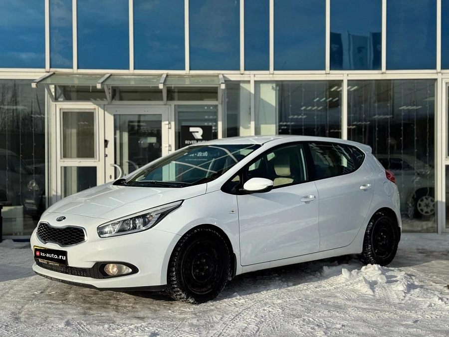 Kia Ceed, 2014г., передний привод, автомат