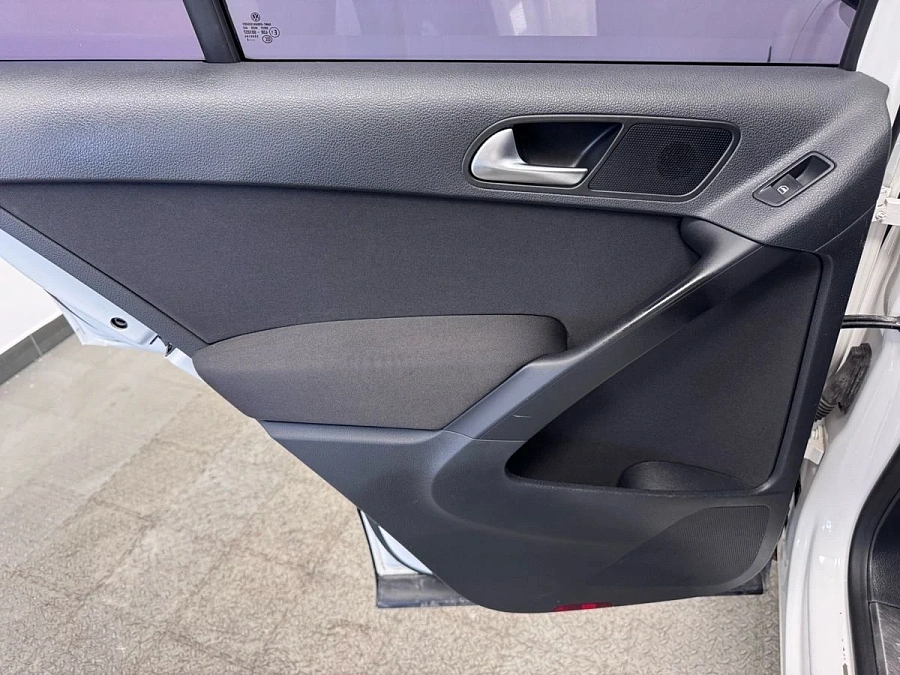 Volkswagen Tiguan, 2013г., полный привод, автомат