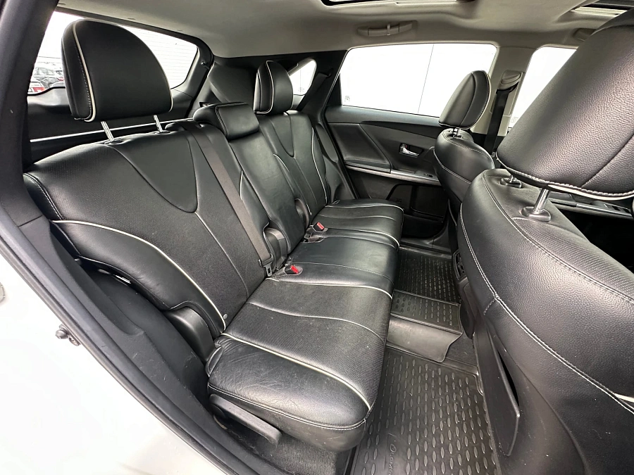 Toyota Venza, 2013г., полный привод, автомат