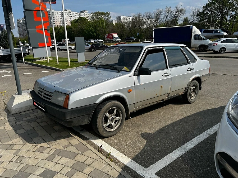 Lada (ВАЗ) 21099, 2001г., передний привод, механика