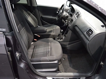 Volkswagen Polo, 2015г, передний привод, механика