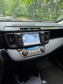Toyota RAV4, 2015г, полный привод, вариатор