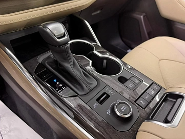 Toyota Highlander, 2025г, полный привод, автомат