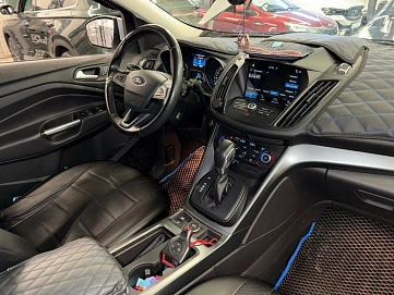 Ford Kuga, 2017г, передний привод, автомат