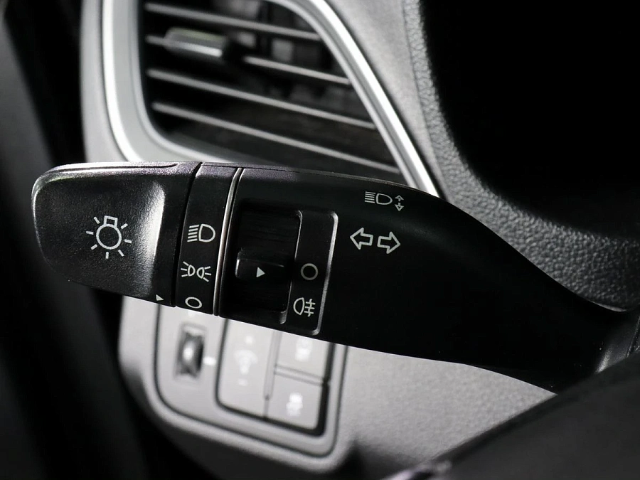 Hyundai Solaris, 2018г., передний привод, автомат