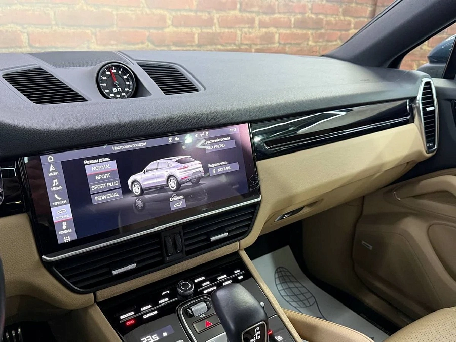 Porsche Cayenne, 2020г., полный привод, автомат