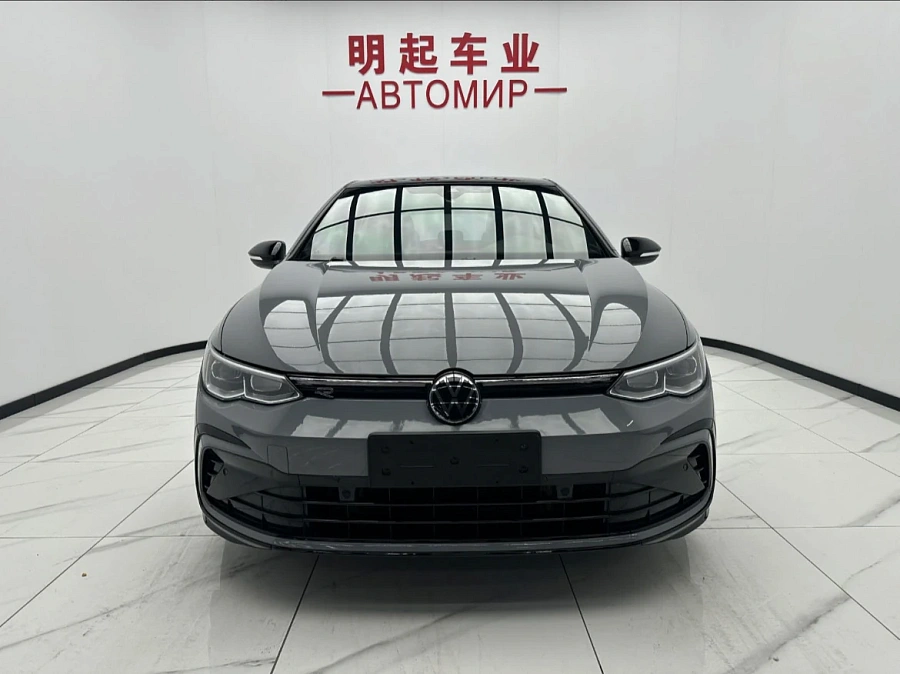 Volkswagen Golf, 2022г., передний привод, робот