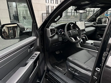 Toyota Sequoia, 2025г, полный привод, автомат