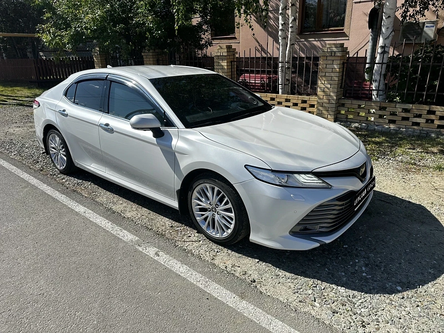 Toyota Camry, 2018г., передний привод, автомат