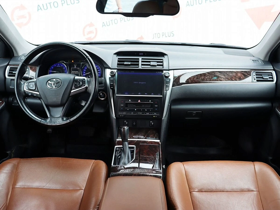 Toyota Camry, 2016г., передний привод, автомат
