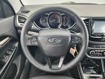 Lada (ВАЗ) Vesta, 2017г, передний привод, механика