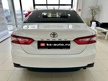 Toyota Camry, 2018г, передний привод, автомат