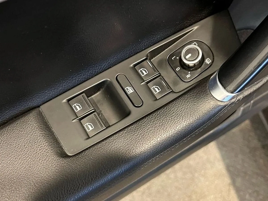 Volkswagen Passat, 2012г., передний привод, автомат