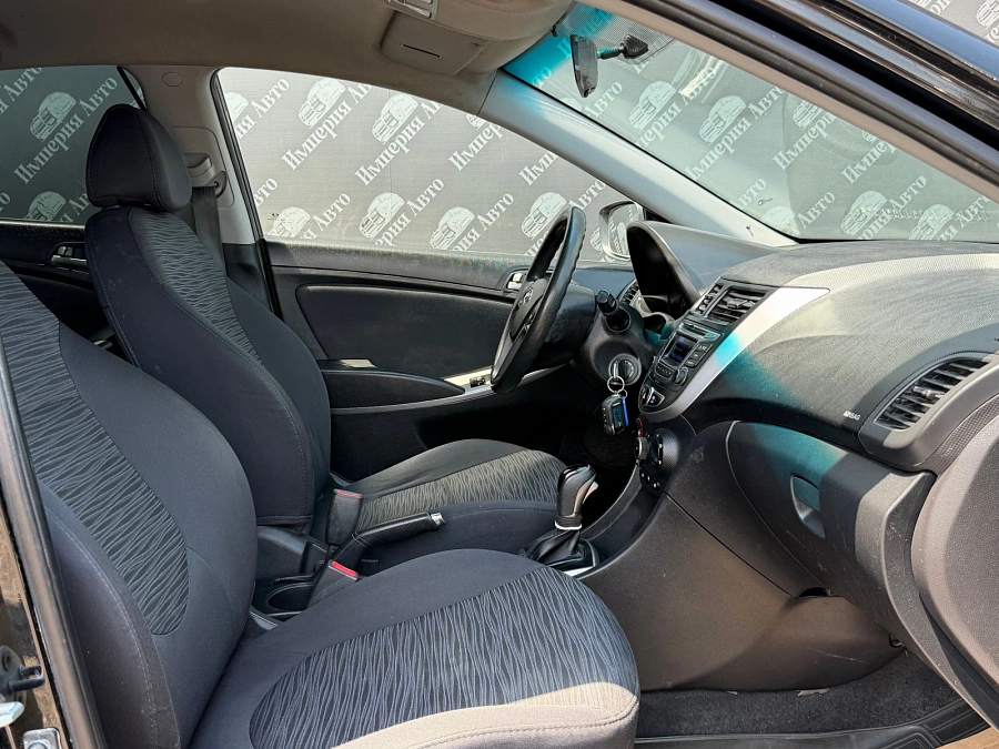 Hyundai Solaris, 2016г., передний привод, автомат