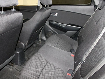 Kia Rio, 2015г, передний привод, механика