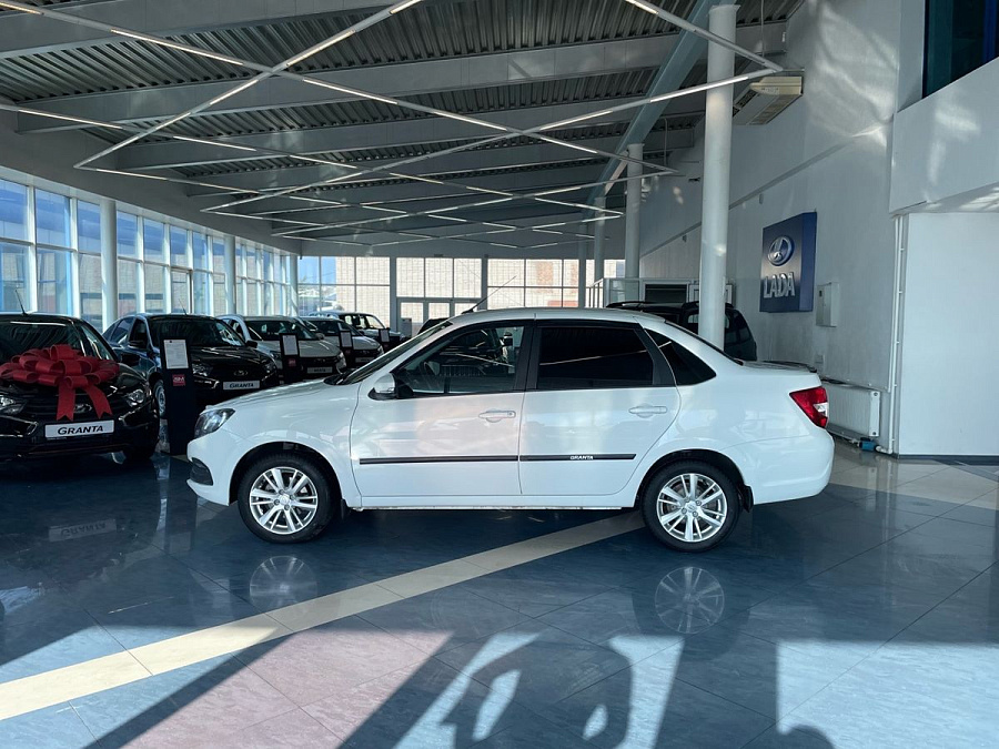 Lada (ВАЗ) Granta, 2023г., передний привод, механика