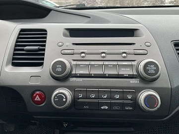 Honda Civic, 2010г, передний привод, механика
