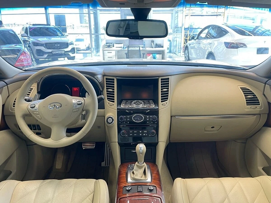 Infiniti , 2011г., полный привод, автомат