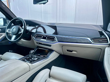 BMW X5, 2018г, передний привод, автомат