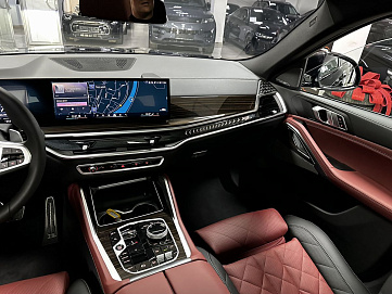 BMW X6, 2024г, полный привод, автомат