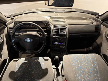 Lada (ВАЗ) 2110, 2004г, передний привод, механика