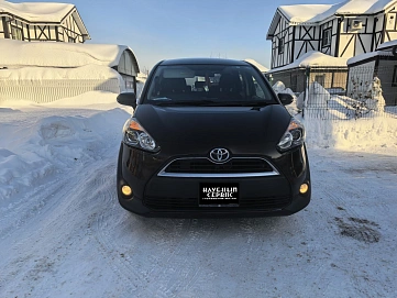 Toyota Sienta, 2015г, передний привод, вариатор