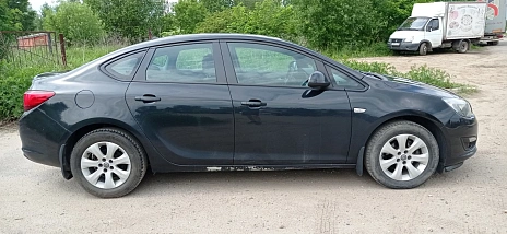 Opel Astra, 2014г, передний привод, автомат