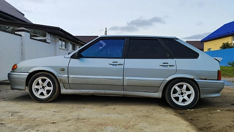 Lada (ВАЗ) 2114, 2003г, передний привод, механика