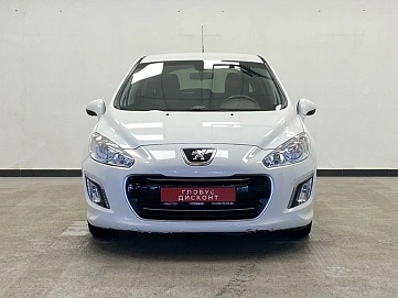 Peugeot 308, 2011г, передний привод, автомат