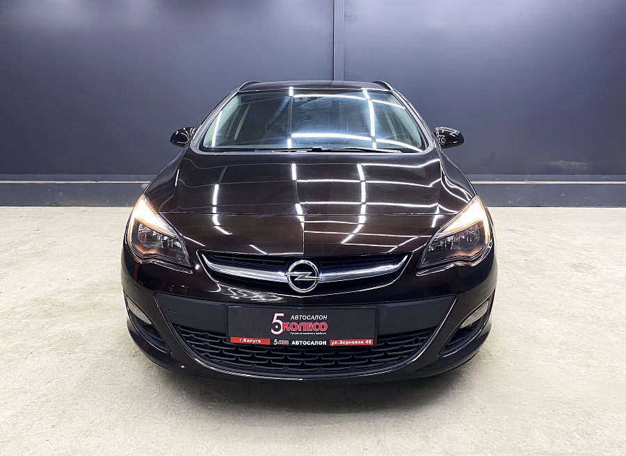 Opel Astra, 2014г., передний привод, автомат