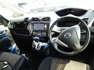 Nissan Serena, 2015г, передний привод, вариатор