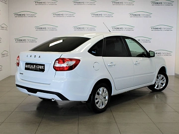 Lada (ВАЗ) Granta, 2022г, передний привод, механика