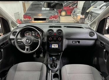 Volkswagen Caddy, 2012г, передний привод, механика