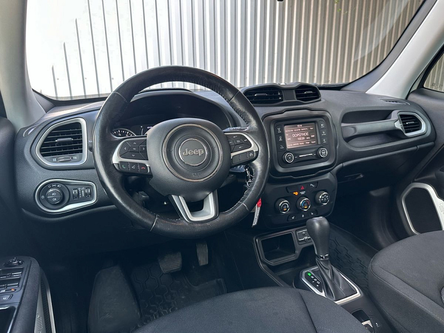 Jeep Renegade, 2018г., передний привод, робот